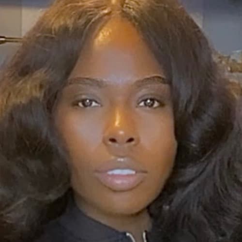 Dayna D. portrait